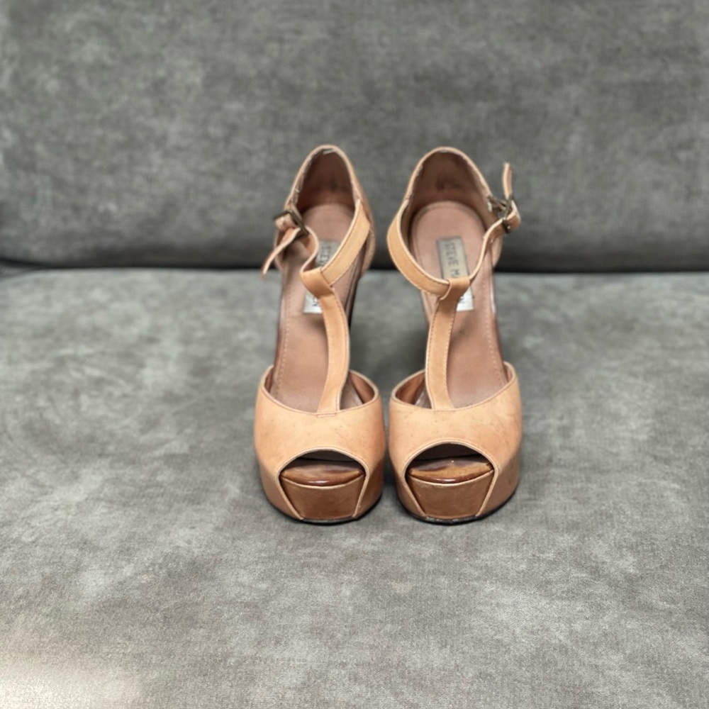 Platform heel peep toe